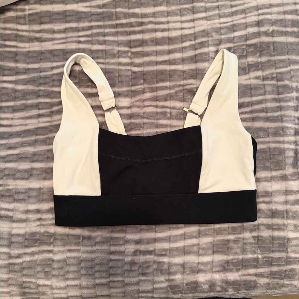 Monday Body “The Tash” Sports Bra